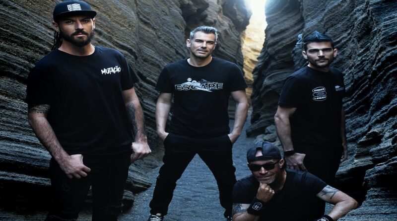 Autofilia es una banda de pop punk fundada en 2024 en Islas Canarias, España gracias al compositor Danillo Ciafrei, quien en sus horas libres se dedicaba con devoción a explorar las melodías y sonidos de las canciones que formarían parte de su siguiente lanzamiento, tanto el nombre del disco como el de la banda fueron dándose a medida que surgían las canciones y su variedad de temáticas. Del griego Auto = por sí mismo y Filia = amor, Autofilia creen firmemente en el amor propio desde un lugar equilibrado, poco amor propio es menospreciarse y demasiado amor es egocentrismo. Integrado por músicos experimentados con una profunda conexión con la escena musical canaria como Danillo Ciafrei en la voz y guitarra, Jesús Iglesias en la guitarra, Jesús Fernández en el bajo y Luis Torrealba en la batería, Autofilia surge como proyecto musical innovador y apasionado enfocado en la creación de sonidos potentes y letras profundas y sentimentales; buscado así conectar emocionalmente con el público. "A través de nuestras canciones enviamos mensajes directos y fáciles de captar desde un primer momento. Queremos que quien nos escuche se sienta acompañado en cada momento, de ahí la variedad de temáticas en nuestras canciones. Sabemos que, como seres humanos vamos cambiando emocionalmente de acuerdo a lo que sucede en nuestras vidas, razón por la cual nuestras canciones son muy diferentes entre sí", cuenta la banda con influencias de bandas como Three Days Grace, The Offspring, Blink-182 y Sober, y géneros como el punk, el metal alternativo y el pop punk. 'Saboreando Sales' es el álbum debut de Autofilia, un trabajo que en su concepto busca acompañar en distintas situaciones y emociones al oyente. El disco cuenta diferentes episodios y temáticas como la frustración, las adicciones, la introspección, los abusos, el amor y el desamor. "Creemos que muchas veces la cura está en el agua salada del mar: llorar, transpirar o nadar. De ahí nace 'Saboreando Sales'. Es un trabajo muy humano, hecho con el corazón y con el que muchos podrán sentirse identificados y conectados a través de nuestra música", cuenta la banda española. https://open.spotify.com/intl-es/album/0AbFFTfM96AJWToU49venu 'Saboreando Sales' surge de guitarras distorsionadas potentes, acompañadas de melódicos riffs, con letras y estribillos pegadizos. Además de potentes ritmos de batería y líneas de bajo muy elaboradas. "Para este disco nos inspiramos en las luces y las sombras, en cómo lo vivido tiene un impacto en nuestro ser y a su vez cómo está en nosotros mismos el tener la capacidad de acompañarnos, crecer y salir de esos momentos que nos vienen a enseñar", enfatiza Autofilia. 'Saboreando Sales' de Autofilia le canta a la introspección y los aprendizajes en 'Un lugar seguro'. Habla de una persona que se siente mal consigo misma, que aprende de sus errores del pasado y consigue sentirse en plenitud. 'El tiempo pasa' es una canción de paciencia y emoción en donde un chico que se enamora de niño pasa muchos años queriendo saber de ella hasta que se encuentran. 'El guerrero sin armas' es un tema de resiliencia y compasión en donde una persona que, por medio de engaños, cae en las manos de un abusador y luego de un tiempo al verlo el agresor le pide perdón; el abusado le dice que le ha perdonado hace tiempo y que se perdone a sí mismo. https://youtu.be/uKqL5RX2ujA 'Me cansé' explora los límites y la consciencia. Habla de un hombre cansado que, al no verse amado por su pareja, decide terminar la relación. 'Ser libre' le canta a la liviandad y al poder. Es una persona que estuvo pendiente sobre qué pensaban los demás y luego de un tiempo se librera y deja de darle atención a esto y a su pasado. 'Todo contigo' aborda la incondicionalidad y la certeza del amor puro. 'Mis miedos' le canta a las sombras y los aprendizajes, se enfoca en alguien que está sometido por algún tipo de adicción. Finalmente, 'Libertades que quedan atrás' es una canción de corrupción y frustración y trata del impacto de la sociedad en la época de pandemia producida por el COVID-19. Según Autofilia, "'Saboreando Sales' es un disco tan rebosante de buena energía, fuerza y positividad que puede ser escuchado en cualquier momento del día ya sea por introspección, amor, de desamor o frustración". https://www.youtube.com/playlist?list=OLAK5uy_kh8XqWNY66mr7EgpZBE8WTBFzhtHKUMv0 El diseño de la portada es un niño en un columpio porque los adultos nunca dejan de tener a su niño interior. El columpio simboliza ese concepto de cambio, de idas y venidas en los sentimientos y las emociones de las personas, además de ese salto al vacío de aprender a acompañarse. "Nuestras expectativas con este disco son altas, pero con los pies en el suelo. Esperamos poder darnos a conocer en diferentes partes de nuestro país España, como fuera de él. Y si es sobre los escenarios mejor. Como artistas nos encantaría llegar al mayor número de personas posible y que se sientan identificadas y acompañadas con nuestras canciones", menciona Autofilia. Autofilia lanzará el 2 de julio el video de su canción 'Me cansé', trabajo que fue grabado en lugares emblemáticos de Bogotá como la Virgen de Guadalupe y el Chorro de Quevedo durante las vacaciones de Danillo Ciafrei. De igual manera, la banda tendrá un concierto especial en noviembre en La Laguna (Tenerife) en el que las personas podrán disfrutar de su música en vivo. El evento contará con un registro audiovisual que será compartido en sus redes sociales. "Es importante que las personas se den la oportunidad de conocer y descubrir a Autofilia porque somos y tenemos raíces sudamericanas que llevamos con orgullo y de las cuales esperamos mostrar por ese enorme y fascinante continente. Danillo es de Brasil, Luis y Jesús Iglesias son de Venezuela y Jesús Fernández es de España. Además, hemos recibido muy buenas reseñas y comentarios, ya no solo de nuestros amigos y conocidos sino también por parte de los amantes de la música. De hecho, las personas que se dan la oportunidad de conocernos encuentran que nuestro sonido con bases de punk americano y con voces en español nos hace únicos", concluye Autofilia. Escucha 'Saboreando Sales' de Autofilia en tu plataforma musical favorita https://distrokid.com/hyperfollow/autofilia/saboreando-sales Sigue a Autofilia en sus redes sociales Facebook: https://www.facebook.com/@autofiliarock Instagram: https://www.instagram.com/autofiliarock/ TikTok: https://www.tiktok.com/@autofiliarock Página web: http://www.autofiliarock.com