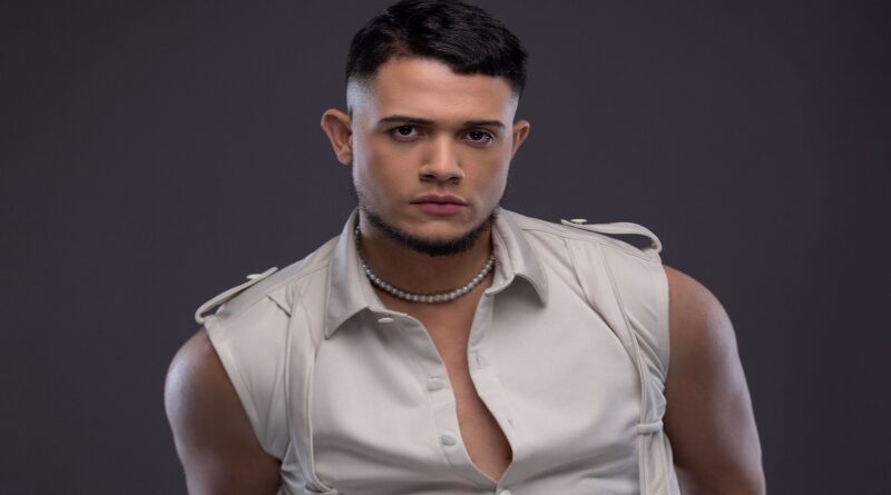 Johandy y DerekVinci se unen para dar vida a la bachata "Pasan Las Horas"