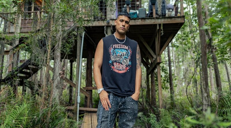 "No quiero extrañarte", Moa Rivera lanza una salsa con propósito