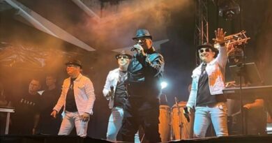 Danny & La Caja presenta su versión bailable de "Abrázame muy fuerte"
