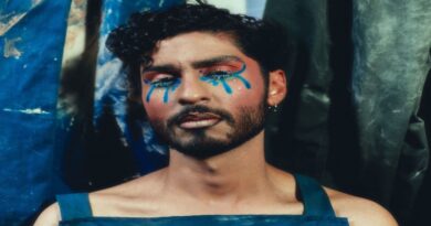 Tomás Santiago debuta con 'Me dejé caer', un EP para afrontar la adultez en tono new wave
