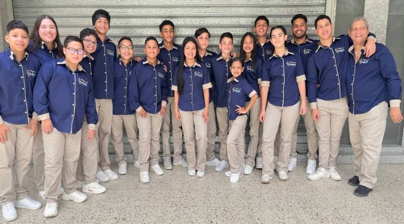 Los Verduguitos de Cabimas celebran la selección de su gaita “El Tradicionalista” en concurso regional