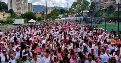 Los Teques se Viste de Rosa: Multitudinaria Caminata Concientiza sobre la Detección Temprana del Cáncer de Mama