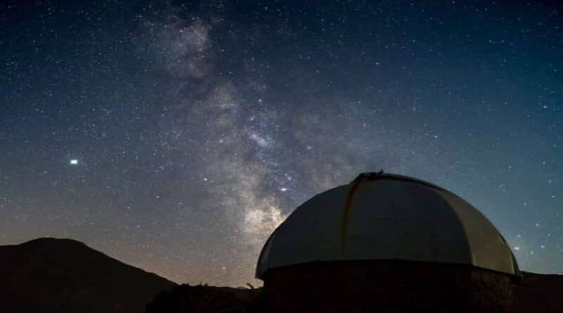 El 50% de la Observación Astronómica Mundial en Peligro: Urge Proteger los Cielos Chilenos