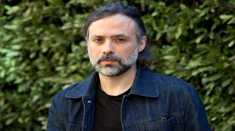 El artista venezolano Rubén D'Hers expone su obra en la galería ABRA