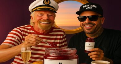 La leyenda de reggaetón, el reconocido cantante, pionero del género urbano, actor y empresario Nicky Jam ha sorprendido a sus seguidores este martes con la inesperada noticia de que formará parte del Celebration Voyages 2025 tras su alianza con Virgin Voyages, en una colaboración para la historia de la música latina. Este hito convierte a Nicky en el primer artista masculino latino en unirse a la línea de cruceros. Después de la sensacional actuación de Boy George el año pasado, Virgin Voyages está aumentando la temperatura con el primero de tres viajes épicos. Comenzando el 4 de mayo desde Miami, las festividades de Valiant Lady presentarán al ícono, músico galardonado, estrella de cine y emprendedor, Nicky Jam. Recién firmado con la disquera de Virgin, esta fuerza pionera de la música latina electrificará los mares con una actuación exclusiva en vivo y tomará el mando de la legendaria celebración Scarlet Night. Los Sailors también podrán experimentar la fiesta más caliente en el mar en Club Caliente, donde el ritmo nunca se detiene y las vibraciones latinas alcanzan su punto máximo con un set especial de DJ con Nicky Jam. "Unirse a la familia Virgin se siente como llegar a casa," dice Nicky Jam. "Desde Boston hasta Miami y Puerto Rico, mi trayectoria siempre ha sido sobre conectar a las personas a través de la música, justo como lo hace Virgin. Esto no es solo otra presentación para mí, es unir dos mundos que tratan de romper fronteras. La energía en estos barcos es increíble, y quiero asegurarme de que todos sientan ese auténtico calor latino. Vamos a hacer historia sobre esas olas. Esto es solo el comienzo de algo grande entre Virgin y yo, en tierra, en el mar o dondequiera que la música nos lleve." Nathan Rosenberg, CMO de Virgin Voyages, agregó, "Nicky Jam representa la energía vibrante y la creatividad innovadora que definen el ADN de Virgin. Esta emocionante colaboración no solo refuerza las profundas raíces de Virgin en el mundo de la música, sino que también abre la puerta a futuras colaboraciones. La trayectoria de Nicky Jam refleja la nuestra: romper fronteras y unir a las personas a través de experiencias inolvidables. Su incorporación a la familia Virgin Records crea una poderosa sinergia entre nuestras marcas." Más allá de las electrizantes actuaciones de Nicky Jam, los Celebration Voyages de Virgin Voyages están llenos de eventos exclusivos garantizados para crear recuerdos que solo Virgin puede ofrecer. Los Sailors disfrutarán de excursiones inmersivas con el equipo de liderazgo de Virgin Voyages como anfitriones, acceso entre bastidores con los visionarios creativos que dieron forma a la marca, preguntas y respuestas, clases de fitness y talleres interactivos. Las actividades van desde Salty Trivia hasta sesiones de observación de estrellas bajo el cielo caribeño. Los huéspedes también pueden explorar su lado creativo a través de la nueva campaña "With Love From" de Virgin con experiencias que abarcan desde clases de caligrafía hasta la creación de postales de imprenta personalizadas. Partiendo el 4 de mayo desde el impresionante puerto base de Virgin en PortMiami, el primer Celebration Voyage promete ser muy caliente. Las cabinas comienzan en $2,160 para dos Sailors e incluyen escalas en Cozumel (Playa del Carmen) con su mundialmente reconocido buceo y proximidad a Tulum, junto con el exclusivo Beach Club de Virgin Voyages en Bimini. A solo 50 millas de Miami pero un mundo aparte, este paraíso cuenta con una piscina estilo laguna, playas bordeadas de palmeras y una increíble vida marina. Después del Celebration Voyage desde Miami, Virgin Voyages ofrecerá dos viajes adicionales que parten de Atenas y Lisboa. •Atenas: 18-29 de mayo de 2025 || Pireo (Atenas) · Estambul · Kaşadadi (Éfeso) · Santorini · Rodas · Mykonos · Chania, Creta •Lisboa: 22-27 de julio de 2025 || Lisboa · Leixoes (Oporto) · La Coruña · Portsmouth Para más detalles sobre la programación especial y actividades a bordo de los Celebration Voyages de Virgin, visite www.virginvoyages.com/l/celebration-voyages-programming-announcement.