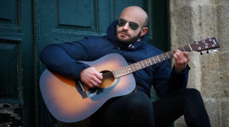 Hany Kauam rinde tributo a los grandes del merengue con “Botellas”