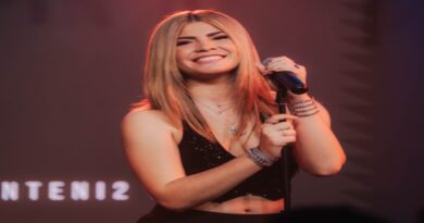 Vale Mendoza estrena su nuevo sencillo "Enchula"