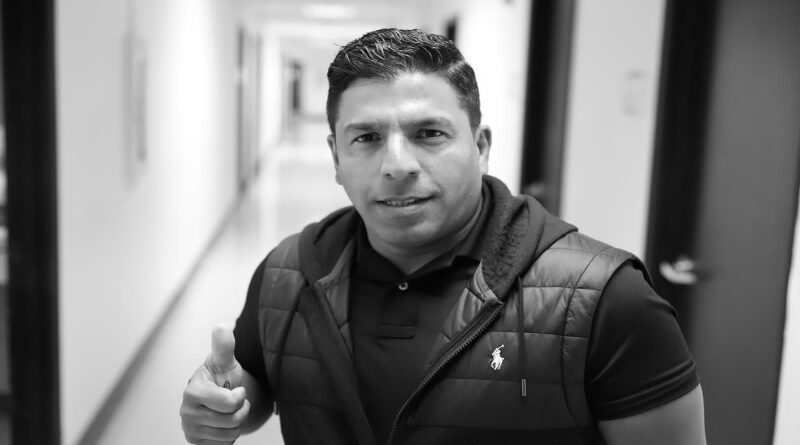 Julio César Istúriz: El productor estrella del humor en Venezuela