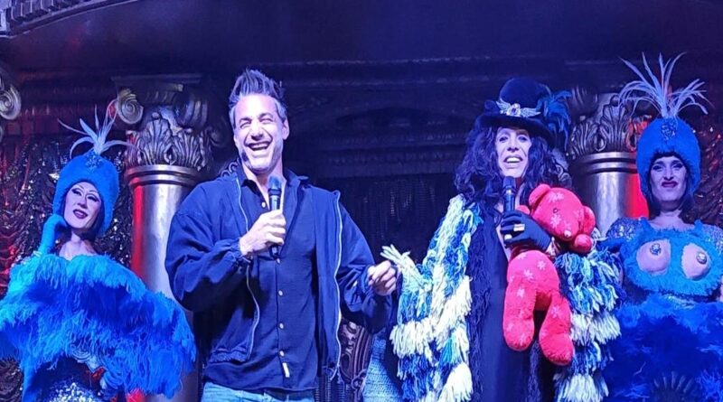 Rodrigo Gascón disfrutó del Show de El Ángel y evitó hablar sobre la polémica del video viral