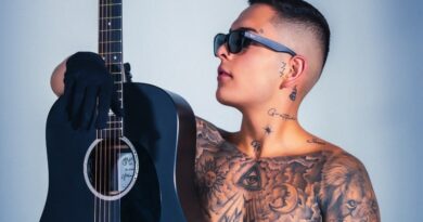 "Herrera" estrena “2004” el debut que pone a Latinoamérica en sintonía