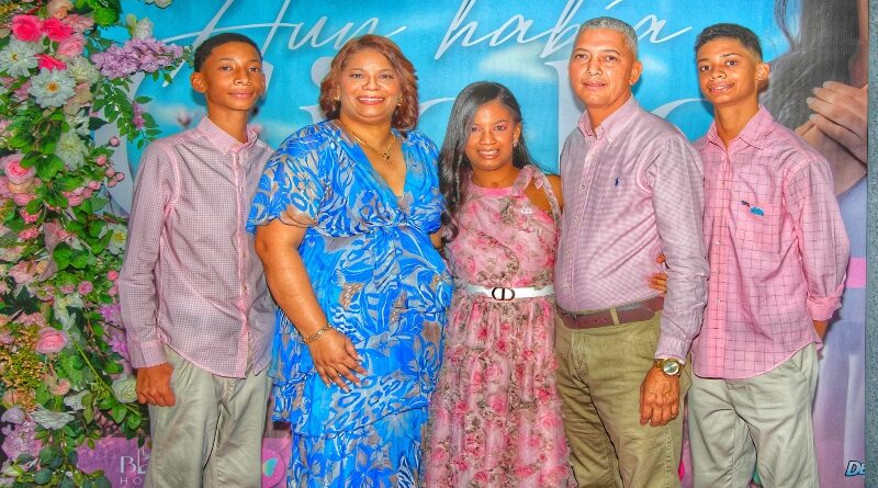 Lissette De Los Santos lanzan libro “Aun había cielo”. Testimonio de una enfermedad devastadora .