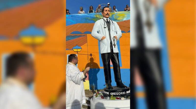 *Develan escultura en homenaje San José Gregorio Hernández en Los Teques