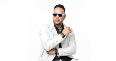 "Que Vaina Tan Buena" Reymusik Arrasa En 2025 Con La Gaita Del Año