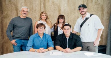 Miguel Bueno firma con Sony Music Latin y da un paso en su carrera con miras a la internacionalización