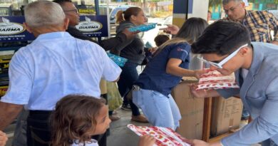 Juanfe Junto a Autoparts Diarma Llevan Sonrisas a Los Pequeños De Maracaibo