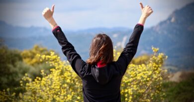 Audiolibro "El Poder del Pensamiento Positivo" se consolida como la brújula emocional del siglo XXI