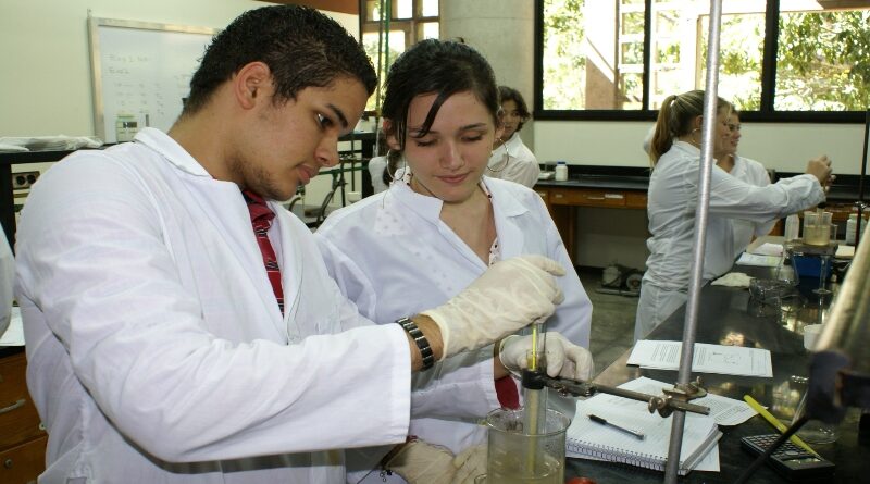 Unimet Busca Formar Líderes Para La Reactivación Del Sector Hidrocarburos