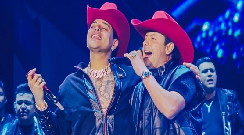 Diego Monroy hace historia en El Campín al cantar junto a Eduin Caz ante más de 60 mil personas