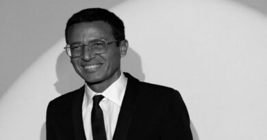 JKN Universe LLC demanda a Omar Harfouch por incumplimiento de contrato y difamación en relación con Miss Universe