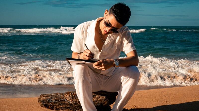 Luis Vázquez lanza “Soy Tuyo”, una salsa moderna sobre la conexión inevitable