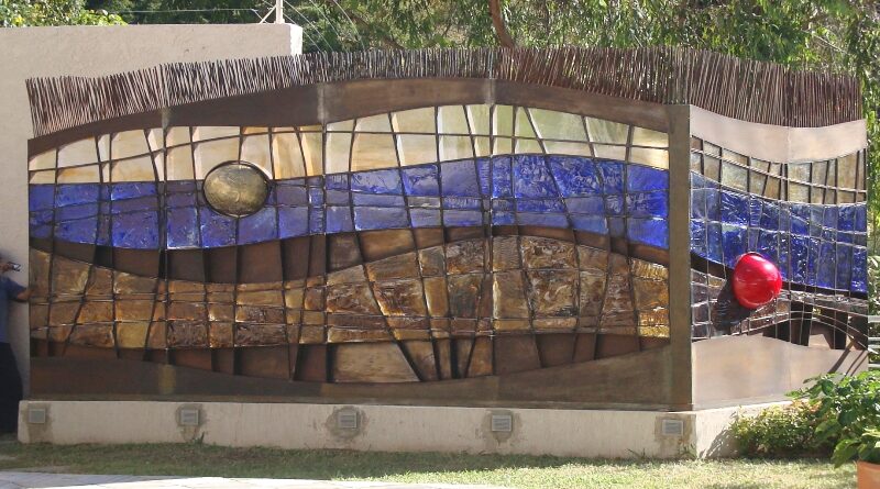 Obras de Daniel Suárez se exponen en la Facultad de Arquitectura y Urbanismo de la UCV