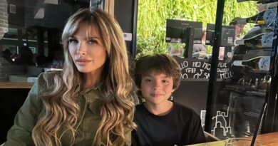 Daniela La Cantante vive uno de los momentos más emotivos de su vida personal y artística: su nieto, Francisco Biset, de tan solo 12 años, debuta como actor protagónico en el cortometraje “Queda en Mí”. La obra presenta una conmovedora historia que retrata la vida de un niño criado únicamente por su padre, atravesando experiencias profundas, aventuras y situaciones intensas que invitan a la reflexión. Con una sensibilidad especial, el corto propone una mirada íntima sobre los vínculos familiares y la resiliencia. Para Daniela, este estreno tiene un significado muy especial. Además del orgullo por el talento de su nieto, siente que Francisco continúa un legado artístico y afectivo que los une desde siempre. Desde muy pequeño, él la acompañó en shows y participó junto a ella en numerosas publicidades en redes sociales, construyendo un vínculo cercano con el público. Francisco es el hijo menor de su hija Daniela, y cuenta con el apoyo incondicional de toda su familia. Su hermano Eliseo, su mamá y sus seres queridos celebran con enorme felicidad este importante paso en su camino artístico. El esperado debut tendrá lugar el próximo 20 de abril en el Cine Teatro Alvear, donde el cortometraje formará parte de la Competencia Oficial Internacional del BACIFI 27.