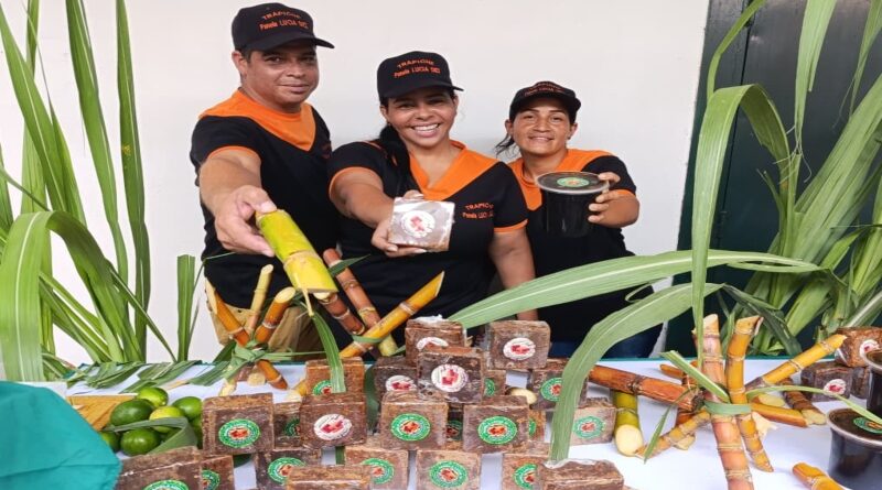 Autoridades regionales homenajearon a campesinas y campesinos de Miranda en jornada por el Día Internacional de la Lucha Campesina