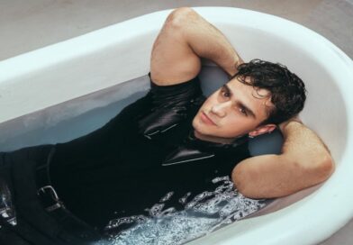 Nico Ruiz presenta “Error Intencional”: una confesión musical que transforma la vulnerabilidad en arte