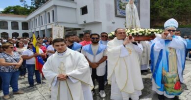 Más de 2.500 personas celebraron el 55° Arraial del Santuario de Nuestra Señora de Fátima Más de 2.500 personas celebraron el 55° Arraial del Santuario de Nuestra Señora de Fátima