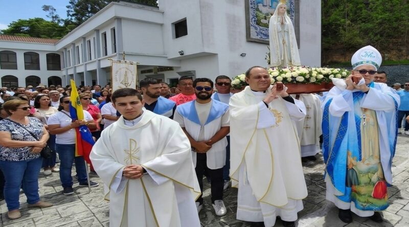 Más de 2.500 personas celebraron el 55° Arraial del Santuario de Nuestra Señora de Fátima Más de 2.500 personas celebraron el 55° Arraial del Santuario de Nuestra Señora de Fátima