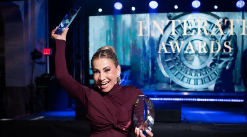 Yasmin Peña  Reafirma su liderazgo como una de las 25 mujeres poderosas de People en Español