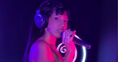 Queen V Revive El Pasillo Ecuatoriano Con Una Visión Urbana y Global en “Contorversial Live Session”