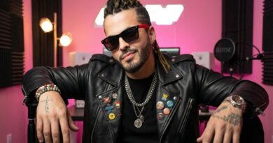 Oska Lares Celebra su Primer Millón de Reproducciones en Youtube con “¡Boom!”