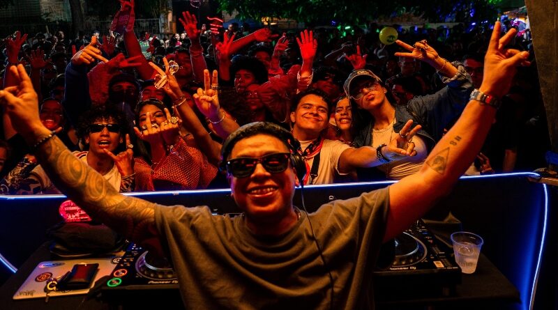 Tony Guerra y Overtones reviven la música electrónica en Caracas con Caminarte 2026