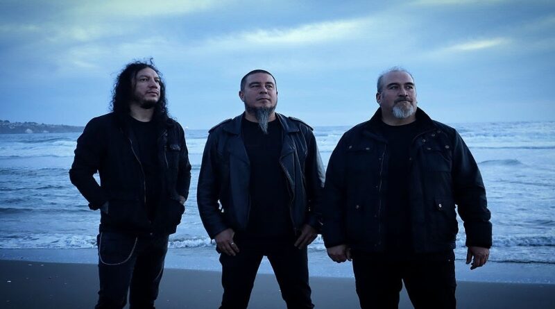 Power trío In-Ad HomineM estrena primer LP: "Entre Fuego y Sombras"