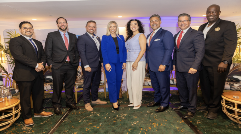 El foro inaugural reunió a líderes legales y legisladores estatales para promover conversaciones sobre acceso a la justicia, el sistema de justicia civil y los derechos de los consumidores de Florida La comunidad legal del sur de la Florida y destacados líderes legislativos estatales se dieron cita el pasado jueves 11 de junio en el Mayfair Hotel de Coconut Grove para participar en el exitoso MDTLA Dade Delegates Legislative Luncheon, una iniciativa concebida, desarrollada y organizada por Amanda Demanda, Presidenta de la Miami-Dade Trial Lawyers Association (MDTLA), como parte de su visión de ampliar el papel de la organización en las áreas de educación, participación cívica y defensa de los derechos de los ciudadanos. Más que un almuerzo legislativo, el evento marcó el lanzamiento de un nuevo foro de diálogo diseñado para fortalecer las relaciones entre la comunidad legal y los responsables de formular políticas públicas en Florida, creando oportunidades para conversaciones significativas fuera del entorno formal de la sesión legislativa. Bajo el liderazgo de Amanda Demanda, MDTLA continúa evolucionando y expandiendo su misión, promoviendo iniciativas que fomentan la colaboración, la educación y la participación activa en asuntos que impactan directamente a los ciudadanos de Florida y al sistema de justicia civil. Amanda fungió como anfitriona y moderadora del programa, guiando las discusiones entre abogados litigantes, líderes de la comunidad legal y legisladores estatales sobre temas relacionados con el acceso a la justicia, la protección de los consumidores, el sistema de justicia civil y otros asuntos de interés público. “Creamos este foro porque creemos que el diálogo directo entre quienes elaboran las leyes y quienes trabajan diariamente dentro del sistema de justicia es fundamental para construir soluciones reales para los ciudadanos de Florida. Nuestro objetivo es fortalecer esas relaciones, promover conversaciones productivas y asegurar que las voces de nuestra comunidad legal sean escuchadas en temas que afectan el acceso a la justicia y los derechos de los consumidores”, expresó Amanda Demanda. Entre los legisladores participantes estuvieron la Senadora Alexis Calatayud y los Representantes Estatales Michael Redondo, David Borrero, Ashley Gantt, Alex Rizo, Omar Blanco y Demi Busatta, quienes compartieron perspectivas sobre prioridades legislativas actuales y participaron activamente en conversaciones abiertas con los asistentes. Uno de los momentos más destacados de la jornada fue el panel especial “Women Shaping Florida’s Future”, una conversación que reunió a destacadas líderes para analizar el papel creciente de las mujeres en la formulación de políticas públicas, el liderazgo profesional y el desarrollo de las comunidades de Florida. El panel se convirtió en uno de los componentes más memorables del programa, generando un valioso intercambio de ideas sobre liderazgo, representación y servicio público. Los asistentes destacaron la naturaleza dinámica e interactiva del encuentro, así como la oportunidad única de establecer conexiones directas con legisladores en un ambiente profesional, colaborativo y orientado a la búsqueda de soluciones. El éxito de esta edición inaugural reafirma la importancia de crear espacios permanentes de diálogo entre la comunidad jurídica y los líderes gubernamentales, consolidando este foro como una plataforma destinada a fortalecer la comunicación, la colaboración y el entendimiento mutuo en beneficio de todos los floridanos. Con iniciativas como esta, Amanda Demanda continúa impulsando una nueva etapa para MDTLA, enfocada no solo en la excelencia profesional de sus miembros, sino también en una participación activa en las conversaciones que moldean el futuro del sistema de justicia y de las comunidades a las que sirve. Sobre MDTLA Miami-Dade Trial Lawyers Association (MDTLA) es una organización dedicada a promover la excelencia profesional, la educación continua y la defensa del acceso a la justicia. A través de programas educativos, iniciativas de participación cívica y esfuerzos de defensa de los derechos de los ciudadanos, MDTLA trabaja para fortalecer el sistema de justicia civil y servir como una voz activa en favor de los consumidores y las comunidades de Florida. Amanda Demanda Impulsa Un Nuevo Espacio De Diálogo Entre La Comunidad Legal Y Los Legisladores