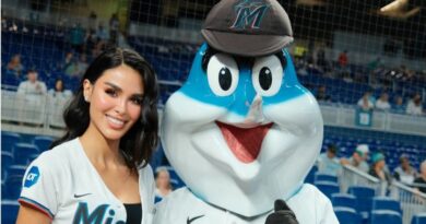 Los Miami Marlins invitan a Michell Roxana a realizar el First Pitch