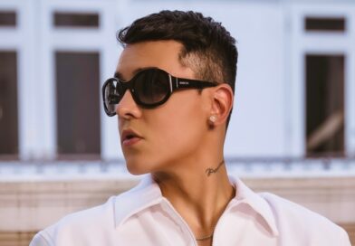 Kevin Roldán vuelve a Cali con «Postrecito de Cali» un homenaje musical a la ciudad que lo vio nacer Kevin Roldán vuelve a Cali con "Postrecito de Cali" un homenaje musical a la ciudad que lo vio nacer