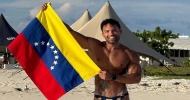 Michael López: El guayanés de acero se luce como Mister Distrito Capital al Reinas y Reyes de Venezuela