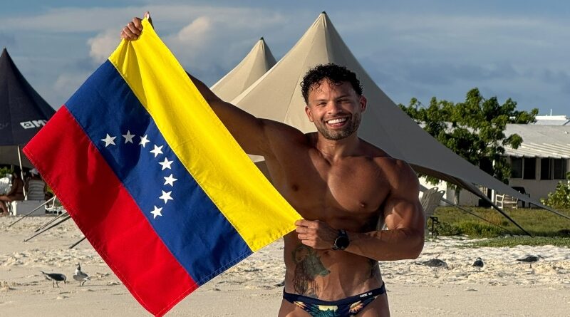 Michael López: El guayanés de acero se luce como Mister Distrito Capital al Reinas y Reyes de Venezuela