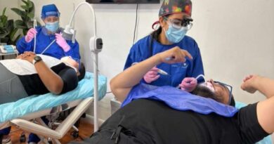 Más que una sonrisa: una alianza lleva atención dental gratuita a la comunidad de El Doral