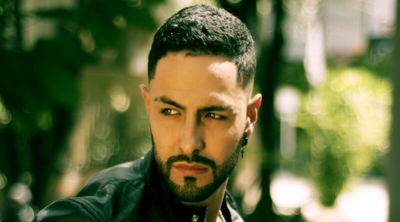 Mixtra presenta su primer capítulo musical con “Manos al Fuego”