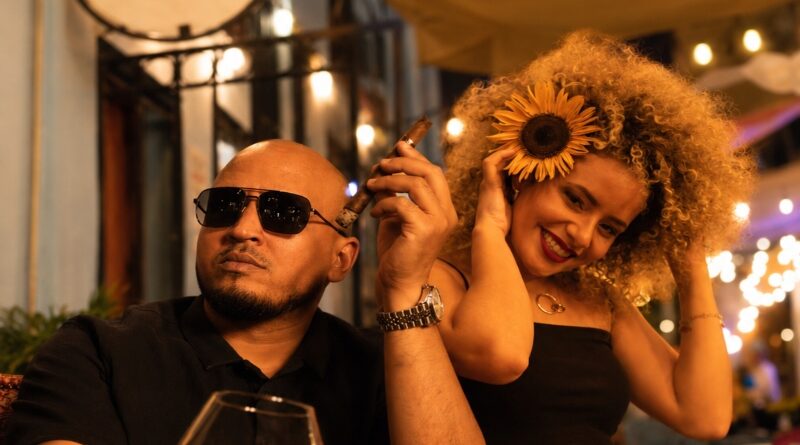 “Todo Lo Que Tengo Es Tuyo”: Daniela Darlin Y Nic N’taya Celebran Sus Raíces Cubanas