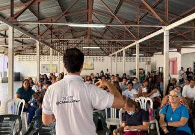 Cambio en Paz presenta a docentes de Caracas y Miranda la propuesta del Fondo Venezolano para el rescate de la Educación