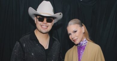 Ronny Ron conquista el escenario de “Las Mamás de las Ferias” en Guayaquil y fortalece su proyección internacional